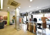 Local comercial en venta con 110m² en Tarrasa, Carrer de Pompeu Fabra foto