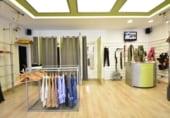 Local comercial en venta con 110m² en Tarrasa, Carrer de Pompeu Fabra foto