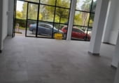 Local comercial en venta con 120m² en Cáceres, Calle Islas Azores foto