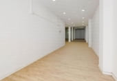 Local comercial en venta con 245m² en Valencia, en la zona de Ayora, Calle Francisco de Bellvis foto