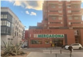 Local comercial en venta con 245m² en Valencia, en la zona de Ayora, Calle Francisco de Bellvis foto