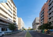 143m² commercial premises for sale in Granada, in the area of Campus, Calle del Castillo photo