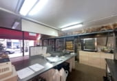 189m² restaurant for sale in Santa Coloma de Gramenet, Carrer de Nàpols photo