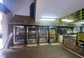 189m² restaurant for sale in Santa Coloma de Gramenet, Carrer de Nàpols photo