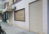 82m² commercial premises for sale in Seville, in the area of Triana West, Avenida Carlos III photo