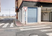 Local comercial
en venda
amb 105m² a Alacant, Calle Rafael Escolano foto