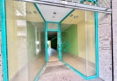 Local comercial en venta con 149m² en Orense, Rúa Vila Valencia foto