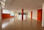 213m² commercial premises for sale in Olesa de Montserrat, Carrer Oblicua photo