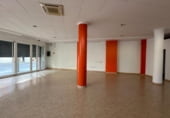 213m² commercial premises for sale in Olesa de Montserrat, Carrer Oblicua photo