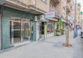 Local comercial en venta con 207m² en Granada, en la zona de Santa Adela, Calle Cataluña foto