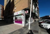 243m² commercial premises for sale in Badajoz, in the area of San Roque, Calle Jacobo Rodríguez Pereira photo