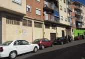 400m² commercial premises for sale in Zaragoza, Calle Pilar Miró photo