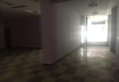 175m² commercial premises for sale in Zaragoza, Calle de Germana de Foix photo