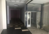 175m² commercial premises for sale in Zaragoza, Calle de Germana de Foix photo