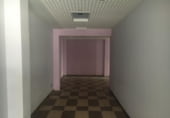 175m² commercial premises for sale in Zaragoza, Calle de Germana de Foix photo