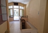 150m² commercial premises for sale in Toledo, Avenida de Barber photo