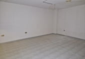 150m² commercial premises for sale in Toledo, Avenida de Barber photo