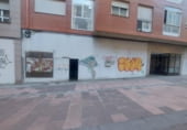 150m² commercial premises for sale in Ponferrada, Avenida América photo