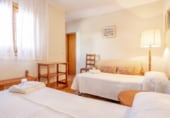 Hotel
en venda
amb 2675m² a Pórtugos, Calle Tinao foto