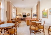 Hotel
en venda
amb 2675m² a Pórtugos, Calle Tinao foto