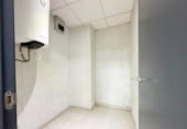 82m² commercial premises for sale in Loja, Calle Antequera photo