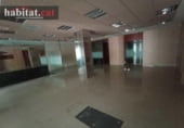 Local comercial en venta con 400m² en Vilanova i la Geltrú, en la zona de Barri de Mar, Plaça d'Eduard Maristany foto