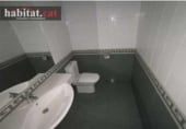 Local comercial en venta con 400m² en Vilanova i la Geltrú, en la zona de Barri de Mar, Plaça d'Eduard Maristany foto