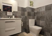 Local comercial en venta con 229m² en Valencia, en la zona de Arrancapins, Calle Buen Orden foto