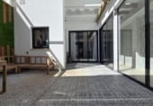 150m² commercial premises for sale in Valencia, in the area of Arrancapins, Calle Doctor Sanchís Sivera photo
