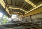 Nave Industrial en venta con 1680m² en Sevilla, en la zona de Palmete, Calle Pino Laricio foto