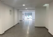Local comercial en venta con 110m² en Premià de Dalt, Carrer de Montserrat Martí foto