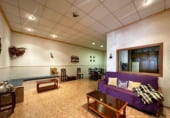 130m² locaux commerciaux pour vente à Carlet, Avenida de las Cortes Valencianas photo