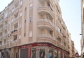 131m² locaux commerciaux pour vente à Torrevieja, photo