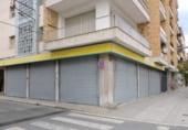 Local comercial en venta con 224m² en Amposta, Carrer Santa Teresa foto