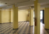 283m² workshop for sale in Avilés, Calle Llano Ponte photo