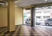 283m² workshop for sale in Avilés, Calle Llano Ponte photo