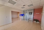 Oficina
en venda
amb 155m² a Sevilla, a la zona de Barriada Pino Montano, Calle Camino de los Toros foto