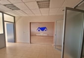 Oficina
en venda
amb 155m² a Sevilla, a la zona de Barriada Pino Montano, Calle Camino de los Toros foto
