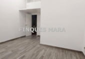 Local comercial en venta con 40m² en Sant Boi de Llobregat, en la zona de Marianao, Carrer d'Antoni Gaudí foto