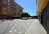 Local comercial en venta con 137m² en Villajoyosa, Calle del Alcalde Jerónimo Romá foto