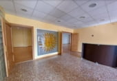 300m² locaux commerciaux pour vente à la Vall d'Uixó, Calle Eleuterio Pérez photo