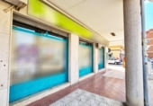 Local comercial
en venda
amb 93m² a Petrer, Calle Jardines Rey Juan Carlos I foto