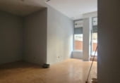 110m² locaux commerciaux pour vente à Cáceres, dans le quartier de Reyes Huertas, Calle Arturo Aranguren photo