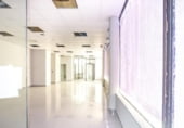 Local comercial en venta con 179m² en Alcorcón, Avenida del Pinar foto