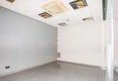 Local comercial en venta con 179m² en Alcorcón, Avenida del Pinar foto