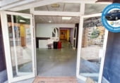 279m² commercial premises for sale in Algeciras, Calle Sindicalista Luis Cobos photo