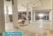 617m² commercial premises for sale in Mataró, Carrer Nou de la Mercè photo
