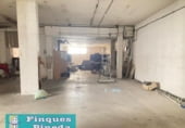 617m² commercial premises for sale in Mataró, Carrer Nou de la Mercè photo