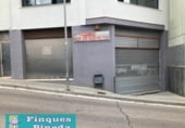 617m² commercial premises for sale in Mataró, Carrer Nou de la Mercè photo