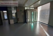 186m² commercial premises for sale in Torrente, Calle Maestro Giner photo